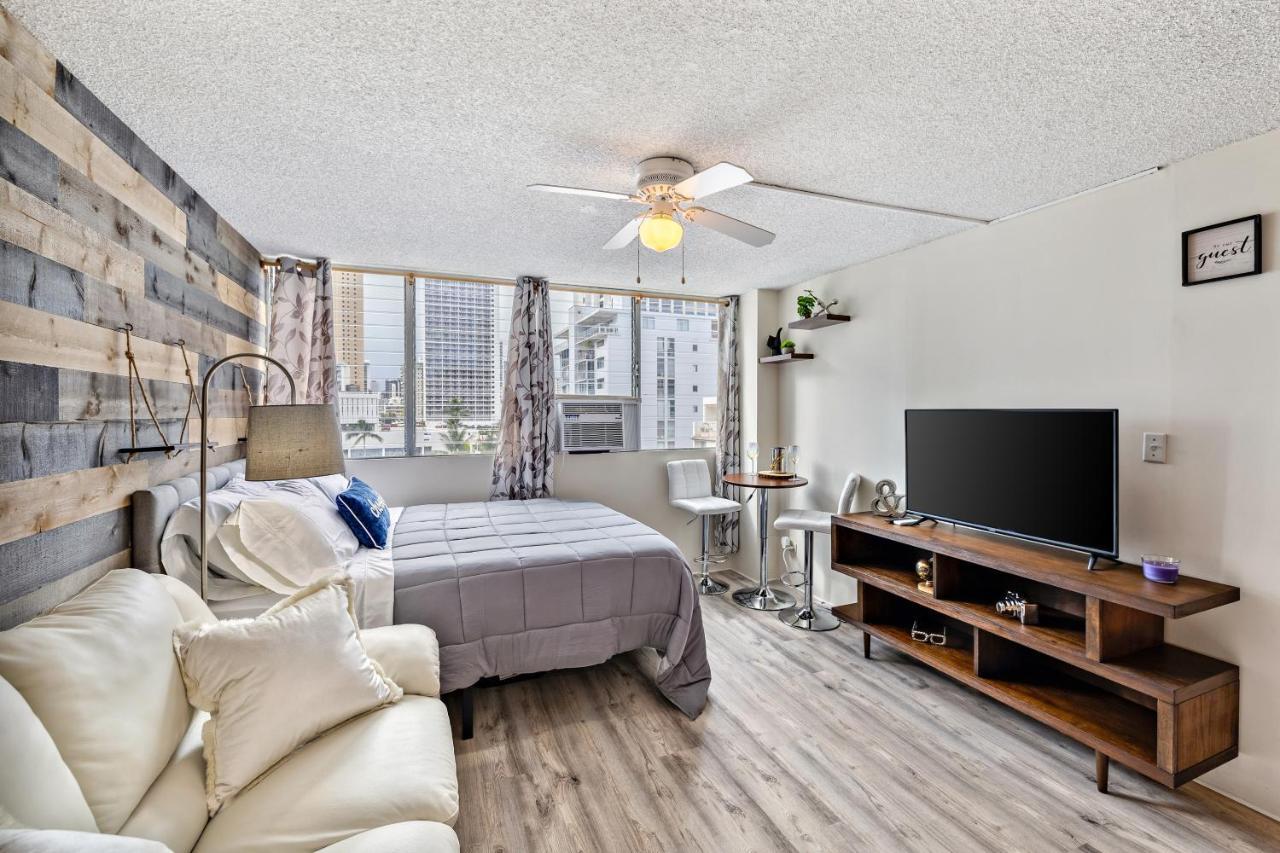 Modern Waikiki Condo Perfect For Beach Getaway! Honolulu Ngoại thất bức ảnh